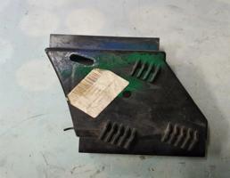 Направляющая бампера задняя правая для Audi A8 / D2 / 4D (1994-1998)  запчасти бу