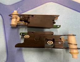 Активатор замка багажника  для Land Rover Discovery III (2004-2009)  запчасти бу