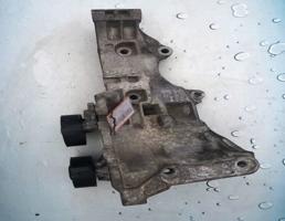 Кронштейн генератора для Audi A4 / B7 (2005-2007)  запчасти бу