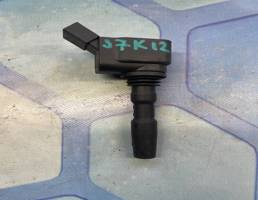 Катушка зажигания  для Audi A3 III / 8V (2013-2016)  запчасти бу