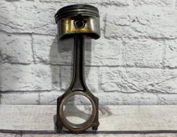 Поршень в сборе с шатуном для Audi A4 / B6 (2000-2004)  запчасти бу