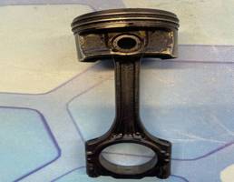 Поршень в сборе с шатуном для Audi A3 / 8P1 (2003-2013)  запчасти бу