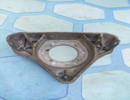 Опорный кронштейн для Audi A6 / C6 4F (2004-2011)  запчасти бу