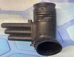 Патрубок воздуховод ДВС для Skoda Octavia / A7 / (2013-2021)  запчасти бу