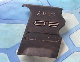 Накладка декоративная на двигатель  для Audi A4 / B7 (2005-2007)  запчасти бу