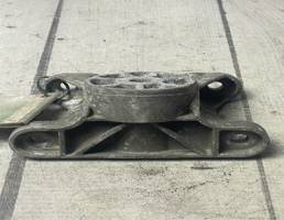 Кронштейн кпп для Audi A4 / B7 (2005-2007)  запчасти бу