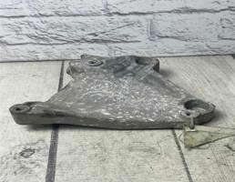 Кронштейн компрессора кондиционера для Opel Antara (2009-2015)  запчасти бу