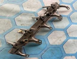 Топливная рампа для VW Passat B6 (2005-2010)  запчасти бу