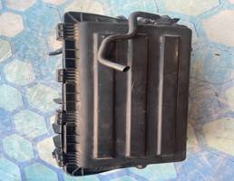 Корпус воздушного фильтра для VW Golf V (2003-2009)  запчасти бу