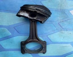 Поршень в сборе с шатуном для VW Passat B6 (2005-2010)  запчасти бу