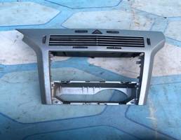 Рамка магнитолы для Opel Astra H (2004-2015)  запчасти бу