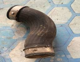 Патрубок интеркулера для VW Passat B6 (2005-2010)  запчасти бу