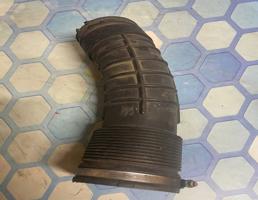 Патрубок воздушного фильтра для Volvo XC70 Cross Country II (2007-2016)  запчасти бу