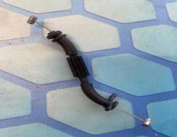 Трос открывания капота для Audi A4 / B6 (2000-2004)  запчасти бу