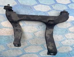 Кронштейн для VW Golf V (2003-2009)  запчасти бу