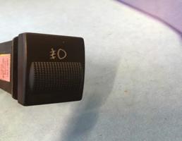 Кнопка вклучения птф для Audi A8 / D2 / 4D (1994-1998)  запчасти бу