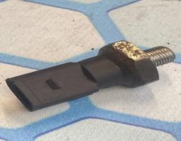 Датчик давления масла для Audi A6 / C6 4F (2004-2011)  запчасти бу