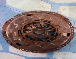 Корзина сцепления для VW Golf V (2003-2009)  запчасти бу