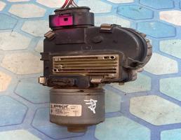 Моторчик стеклоочистителя передний для VW Touareg 1 (2002-2007)  запчасти бу