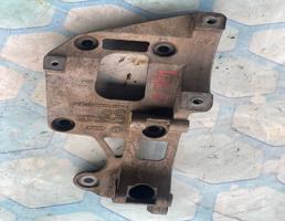 Кронштейн генератора для Skoda Octavia / A5 1Z / (2004-2013)  запчасти бу