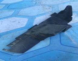 Воздуховод радиатора правый для VW Touareg 1 (2002-2007)  запчасти бу