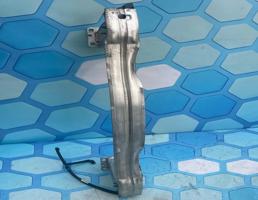 Усилитель бампера переднего для Audi A4 / B8 (2007-2015)  запчасти бу