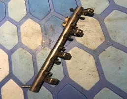 Топливная рампа для VW Touareg 1 (2002-2007)  запчасти бу