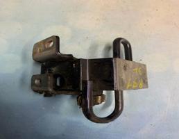 Петля двери нижняя задняя левая для Audi A8 / D2 / 4D (1994-1998)  запчасти бу