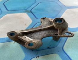 Кронштейн (сопут. товар) для Skoda Octavia / A5 1Z / (2004-2013)  запчасти бу