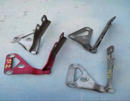 Петля капота правая для Opel Astra H (2004-2015)  запчасти бу