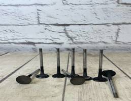 клапан выпускной для Audi A4 / B8 (2007-2015)  запчасти бу