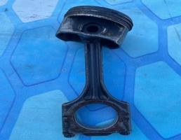 Поршень в сборе с шатуном для Audi A3 / 8P1 (2003-2013)  запчасти бу