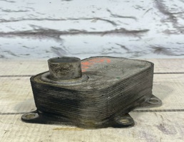 Радиатор масляный для VW Passat CC (2008-)  запчасти бу