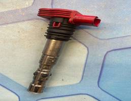 Катушка зажигания  для Audi A6 / C5 (1997-2004)  запчасти бу