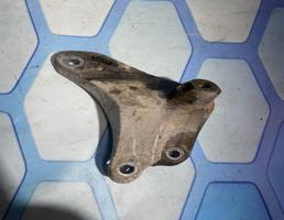 Кронштейн кпп для Volvo S40 IV (2004-2012)  запчасти бу