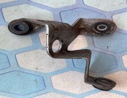 Кронштейн крепления троса кпп для Skoda Octavia / A5 1Z / (2004-2013)  запчасти бу