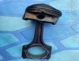 Поршень в сборе с шатуном для VW Passat B6 (2005-2010)  запчасти бу