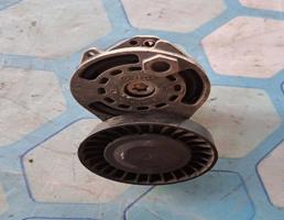 Ролик натяжителя ремня для Audi A8 / D4 / 4E (2003-2010)  запчасти бу