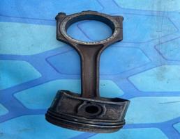 Поршень в сборе с шатуном для Audi A6 / C5 (1997-2004)  запчасти бу