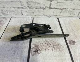 Петля капота правая для VW Passat B6 (2005-2010)  запчасти бу