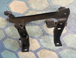 Кронштейн для VW Passat B6 (2005-2010)  запчасти бу