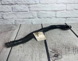 Патрубок вентиляции картерных газов для Audi A4 / B5 (1994-2001)  запчасти бу