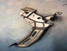 Кронштейн для Skoda Octavia / A5 1Z / (2004-2013)  запчасти бу