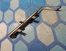 Топливная рампа для Citroen C4 II (2011-2018)  запчасти бу