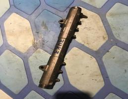 Топливная рампа для Volvo XC90 (2002-2015)  запчасти бу