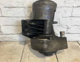 Корпус масляного фильтра для Audi A4 / B8 (2007-2015)  запчасти бу