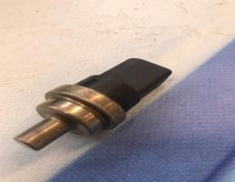 Датчик температуры охлаждающей жидкости для VW Passat B6 (2005-2010)  запчасти бу