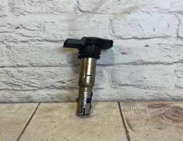 Катушка зажигания  для VW Passat B6 (2005-2010)  запчасти бу