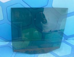 Стекло двери заднее левое седан для VW Tiguan 1 (2007-2011)  запчасти бу