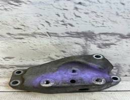 Кронштейн кпп для VW Tiguan 1 рест (2011-2016)  запчасти бу